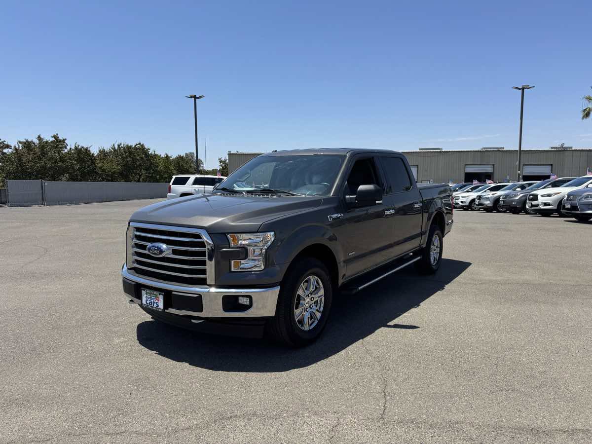 Used 2017 Ford F150 XLT w/ Equipment Group 302A Luxury image 5