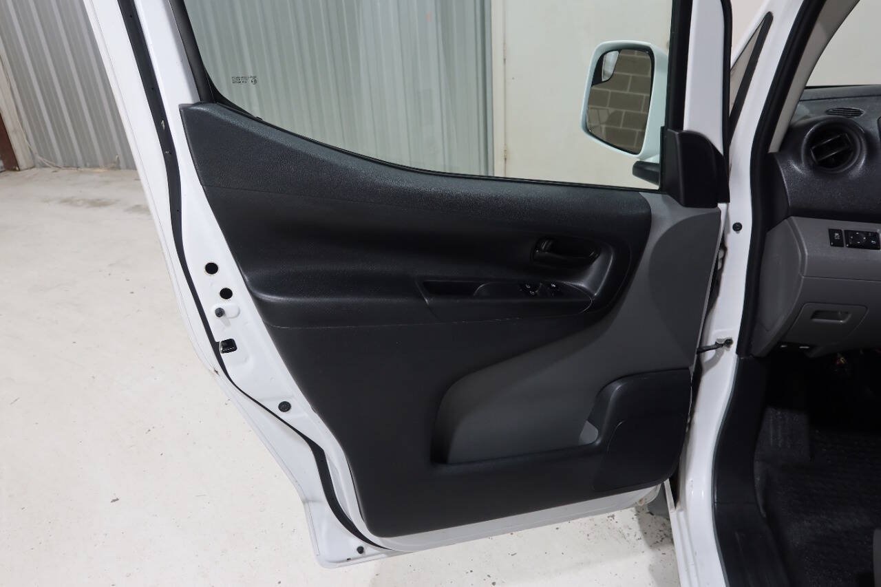 Used 2020 Nissan NV200 SV FWD image 22