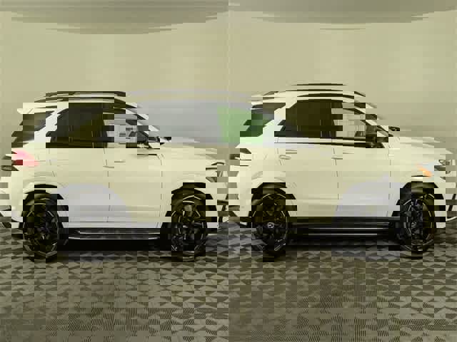 Certified 2025 Mercedes-Benz GLE 450 4MATIC image 7