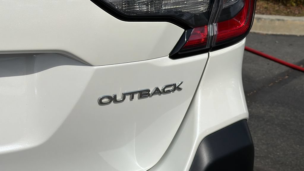 Used 2024 Subaru Outback Limited AWD/4WD image 11