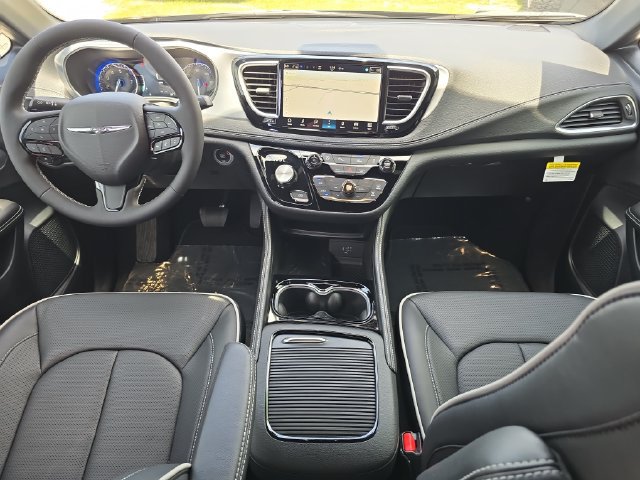New 2026 Chrysler Pacifica Limited w/ S Appearance Package FWD image 9