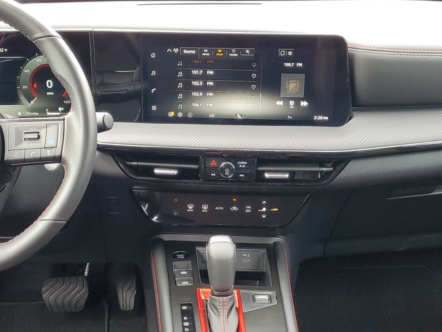 Certified 2026 Nissan Kicks SR FWD image 21