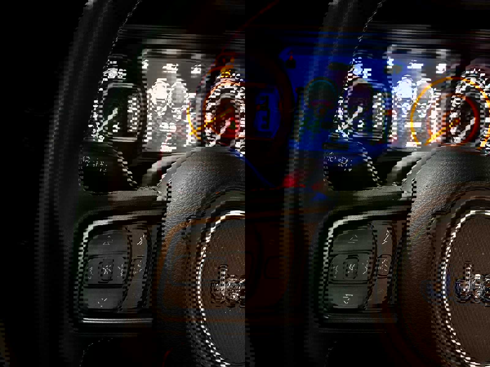 Used 2024 Jeep Wrangler Unlimited Rubicon w/ Capability Package image 34