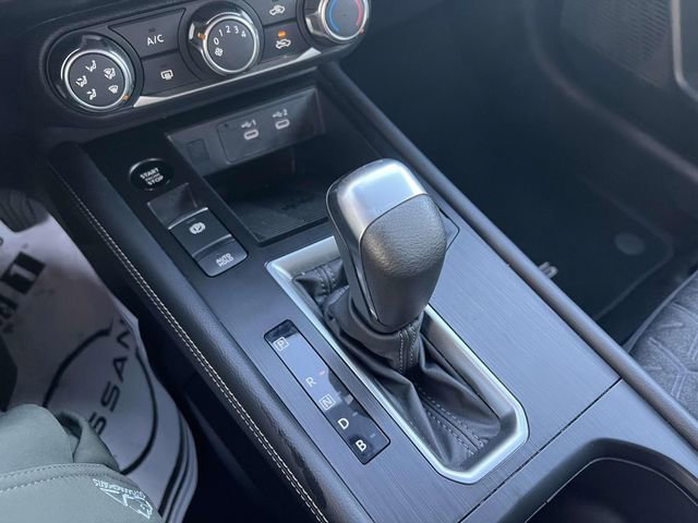 Used 2025 Nissan Kicks SV w/ Illumination Package image 30