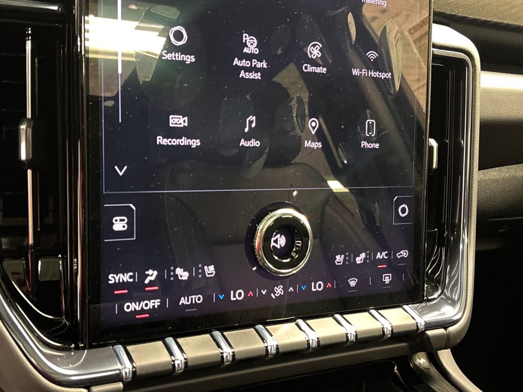 New 2026 GMC Yukon AT4 image 42