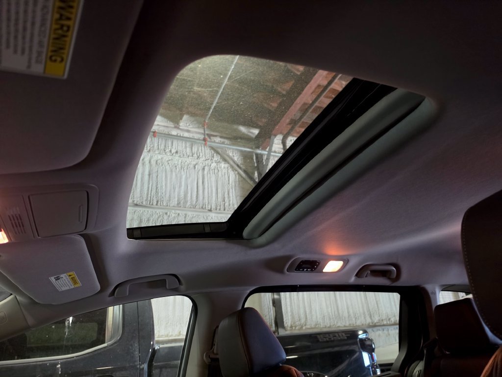 Used 2023 Honda Odyssey EX-L image 8