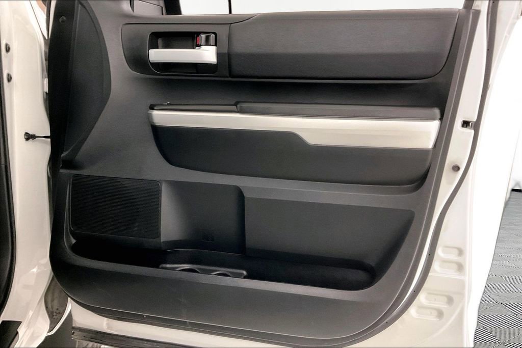 Used 2017 Toyota Tundra SR5 w/ TRD Off Road Package image 23