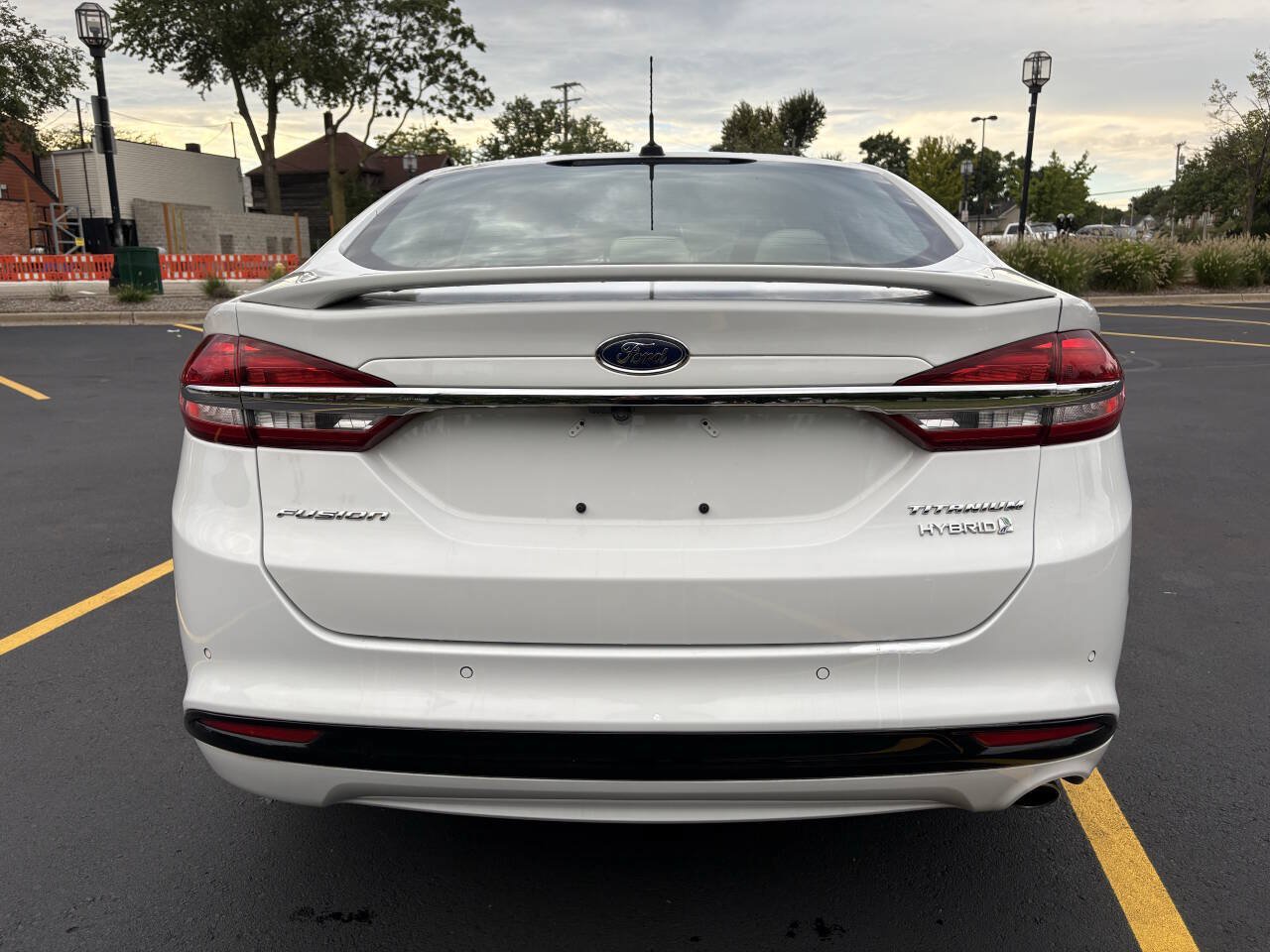 Used 2018 Ford Fusion Titanium FWD image 10