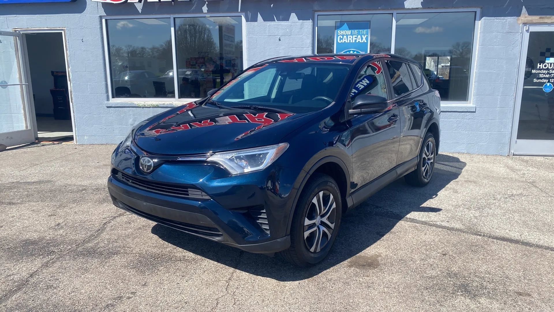 Used 2018 Toyota RAV4 LE w/ All Weather Liner Package image 8