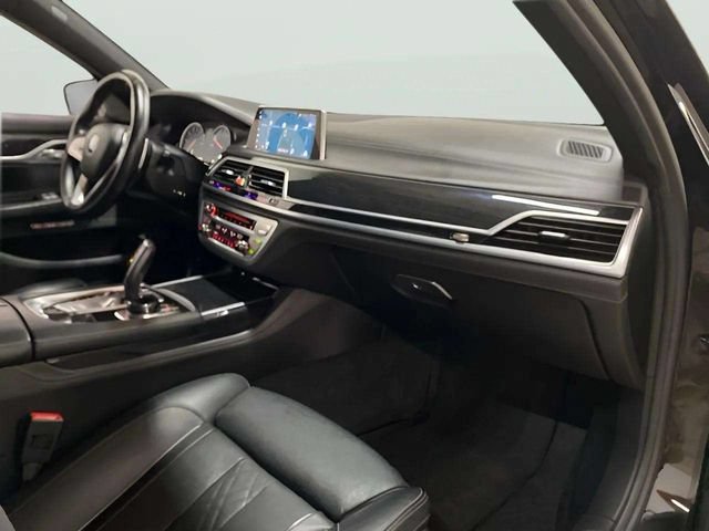 Used 2017 BMW 740i RWD image 79