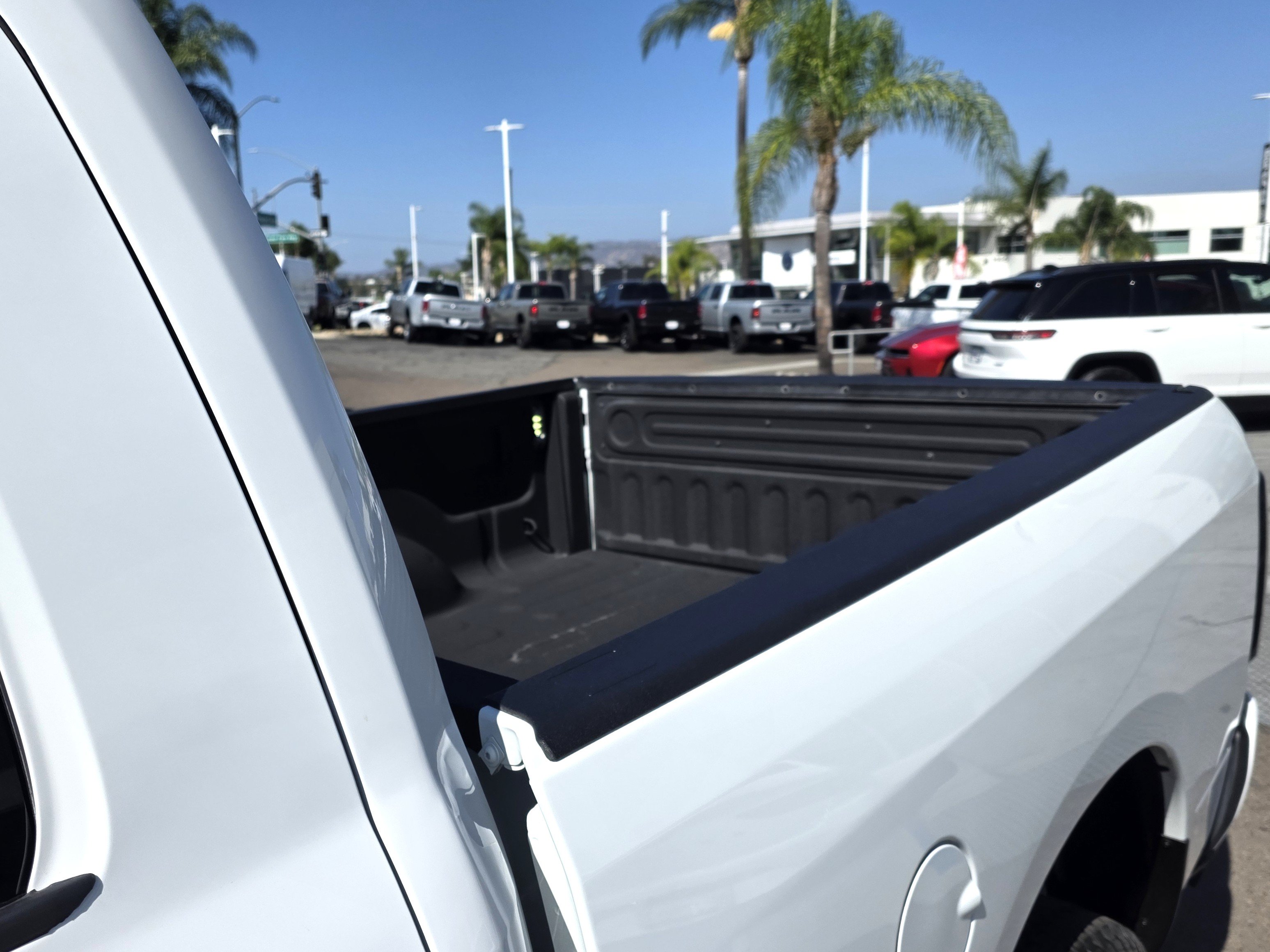 Certified 2025 RAM 2500 Big Horn AWD/4WD image 19