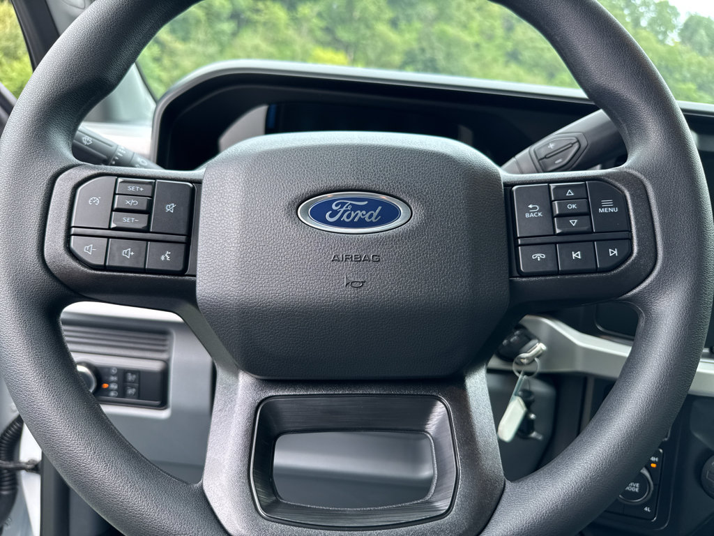 New 2026 Ford F250 XL w/ FX4 Off-Road Package AWD/4WD image 21