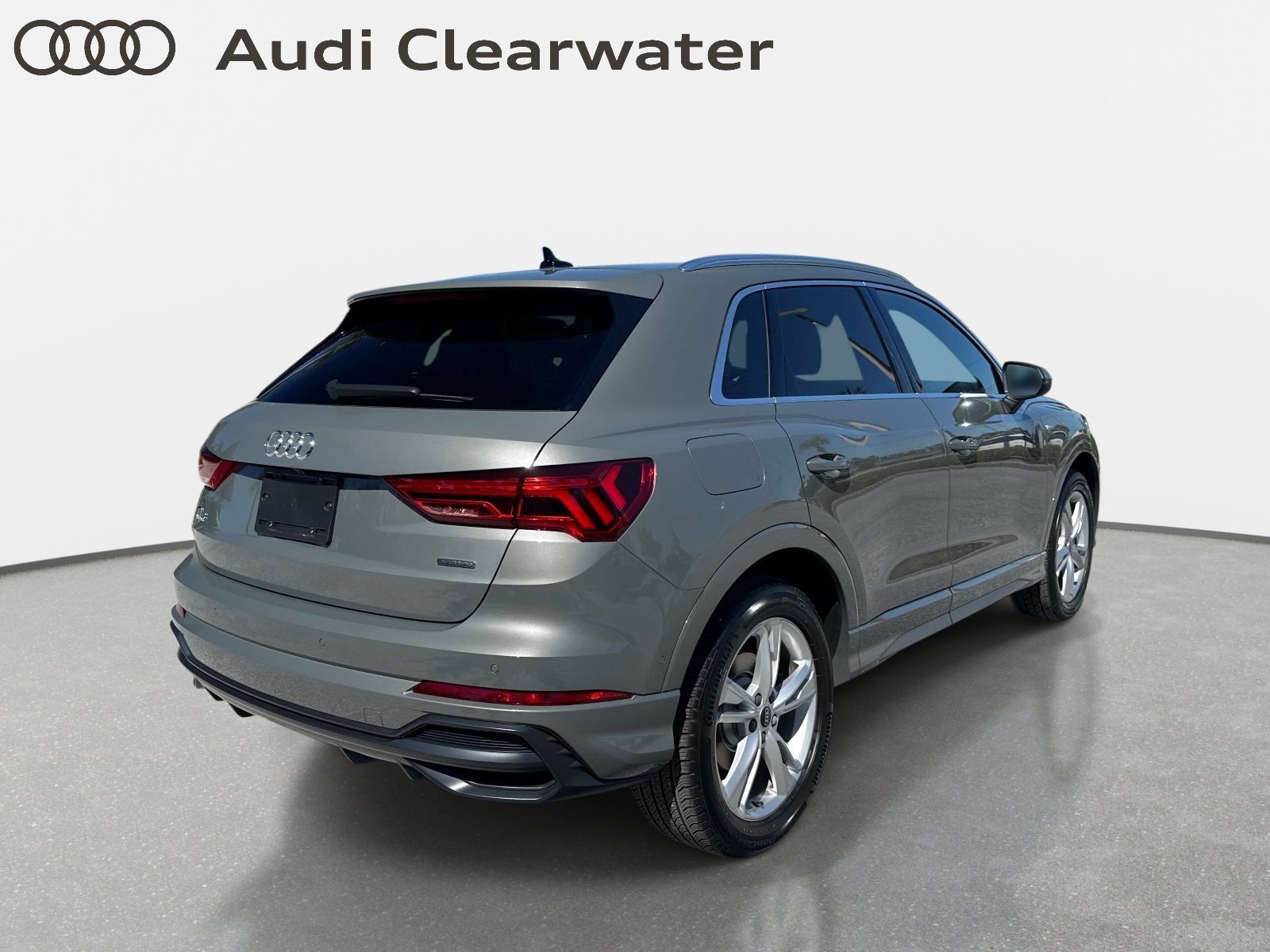 Used 2021 Audi Q3 2.0T Premium Plus AWD/4WD image 4