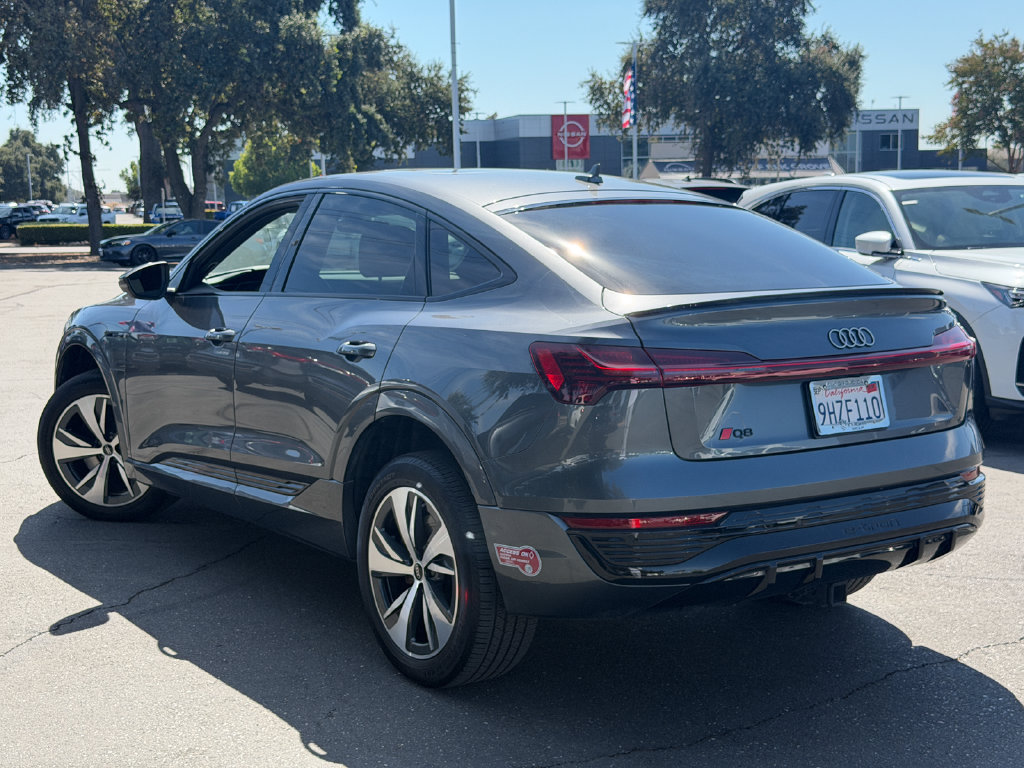 Used 2024 Audi Q8 e-tron Premium AWD/4WD image 10