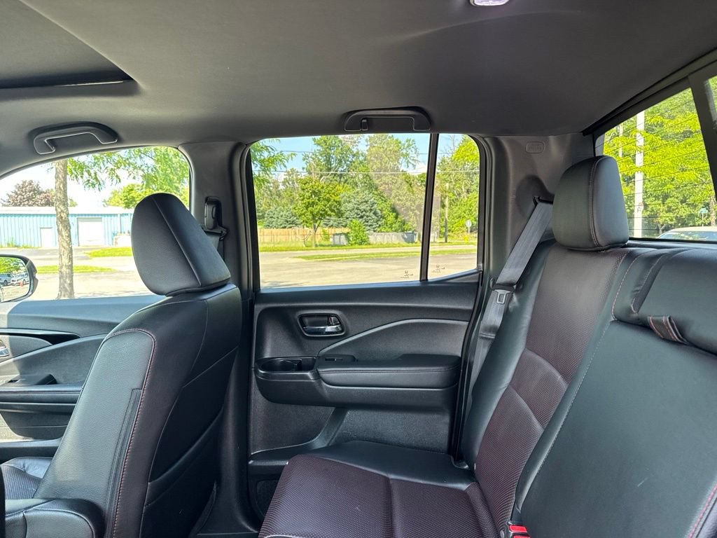 Certified 2021 Honda Ridgeline Black Edition image 21