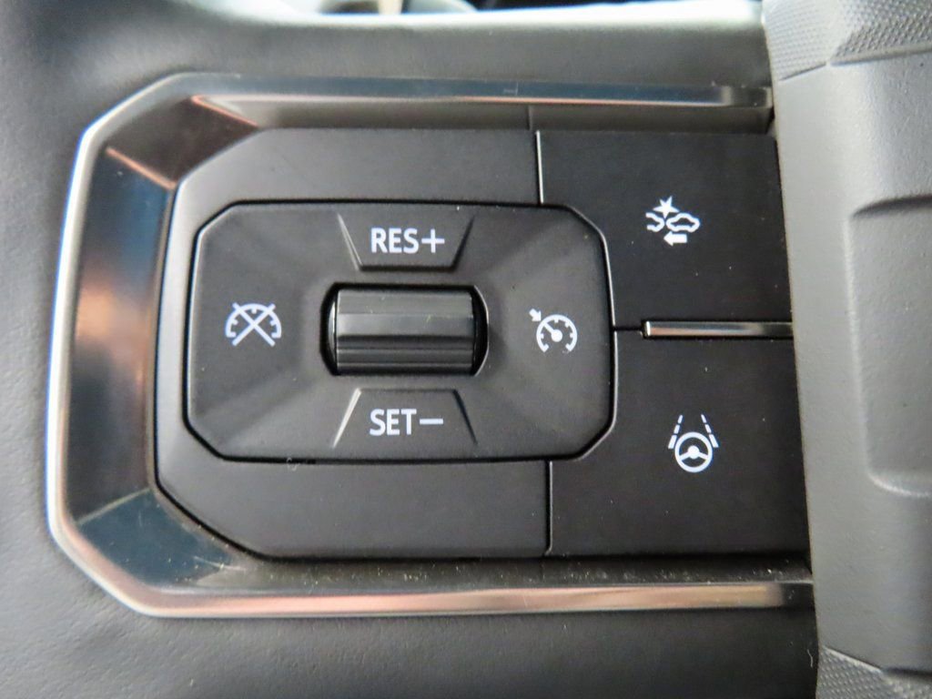 Used 2025 GMC Hummer EV 2X AWD/4WD image 61