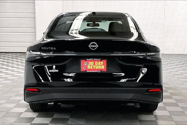 New 2026 Nissan Sentra SV w/ SV Convenience Package FWD image 5