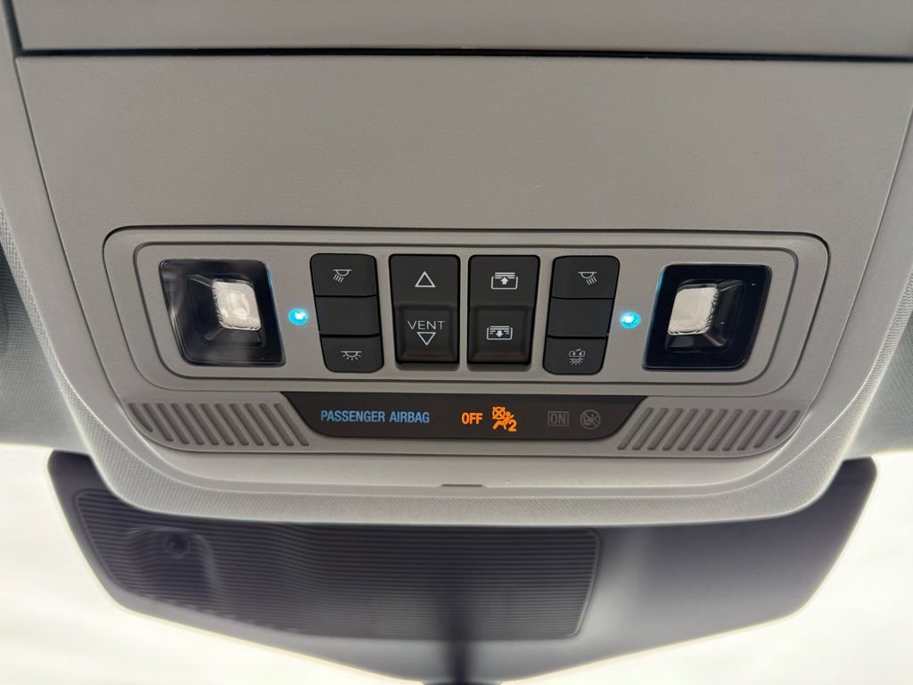 Used 2024 Ford Explorer XLT w/ Equipment Group 202A image 24