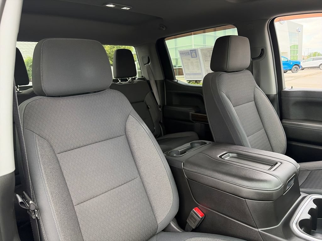 Used 2019 Chevrolet Silverado 1500 RST AWD/4WD image 12