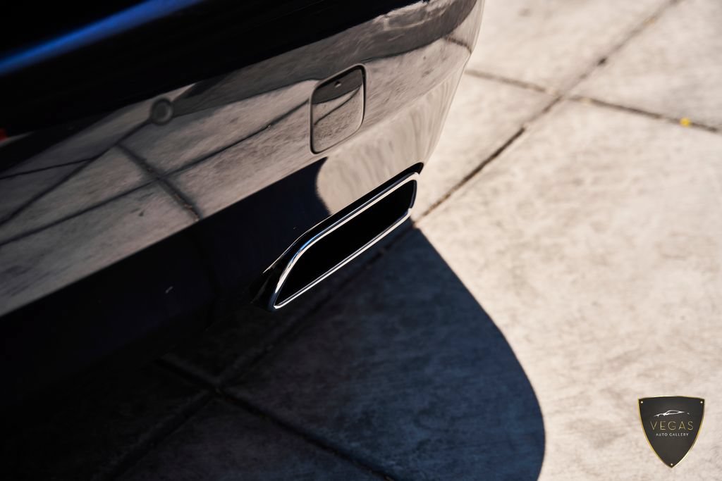 Used 2017 Rolls-Royce Wraith RWD image 12