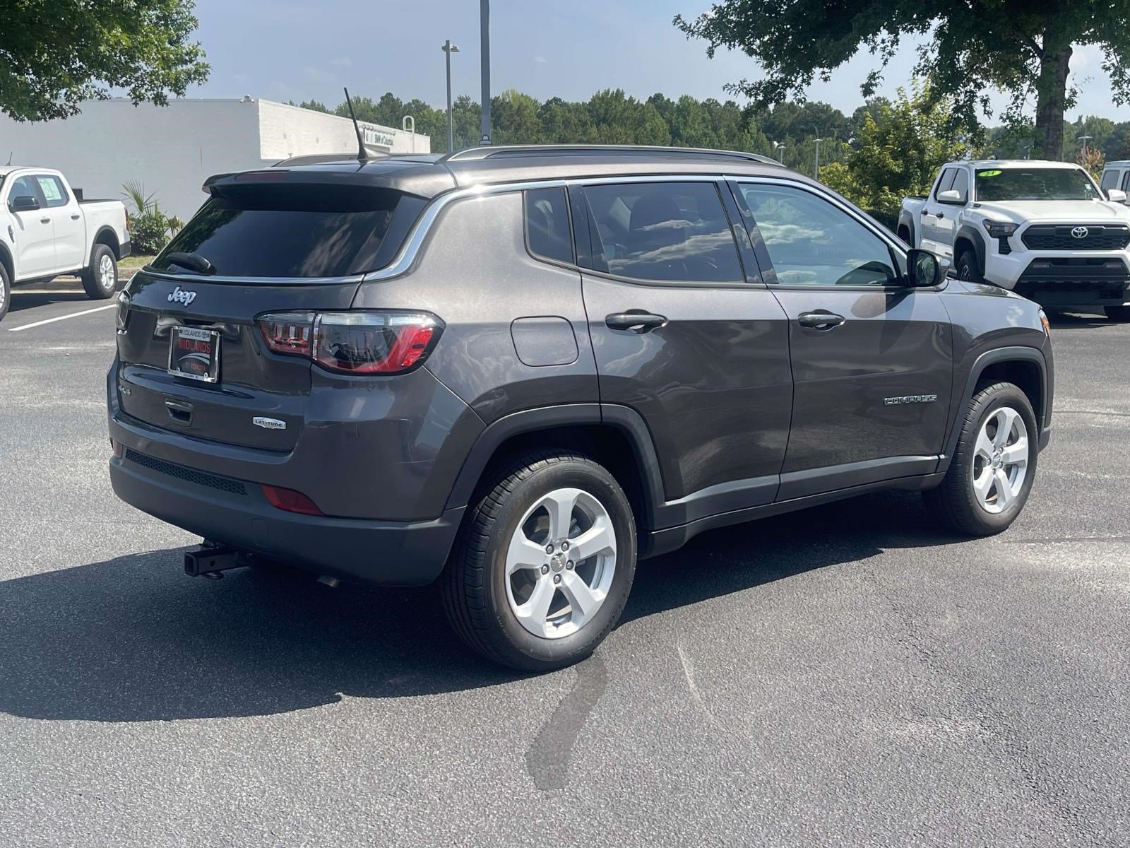 Used 2021 Jeep Compass Latitude w/ Convenience Group AWD/4WD image 6