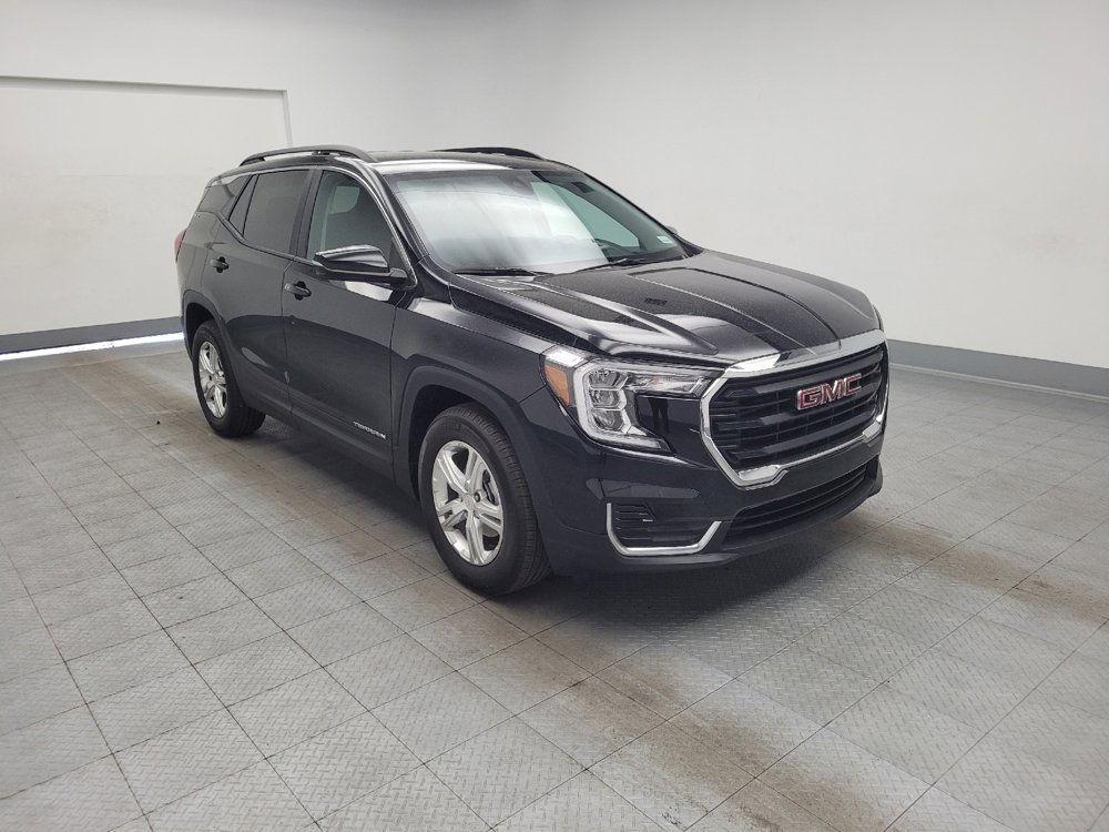 Used 2024 GMC Terrain SLE w/ Driver Convenience Package FWD image 13