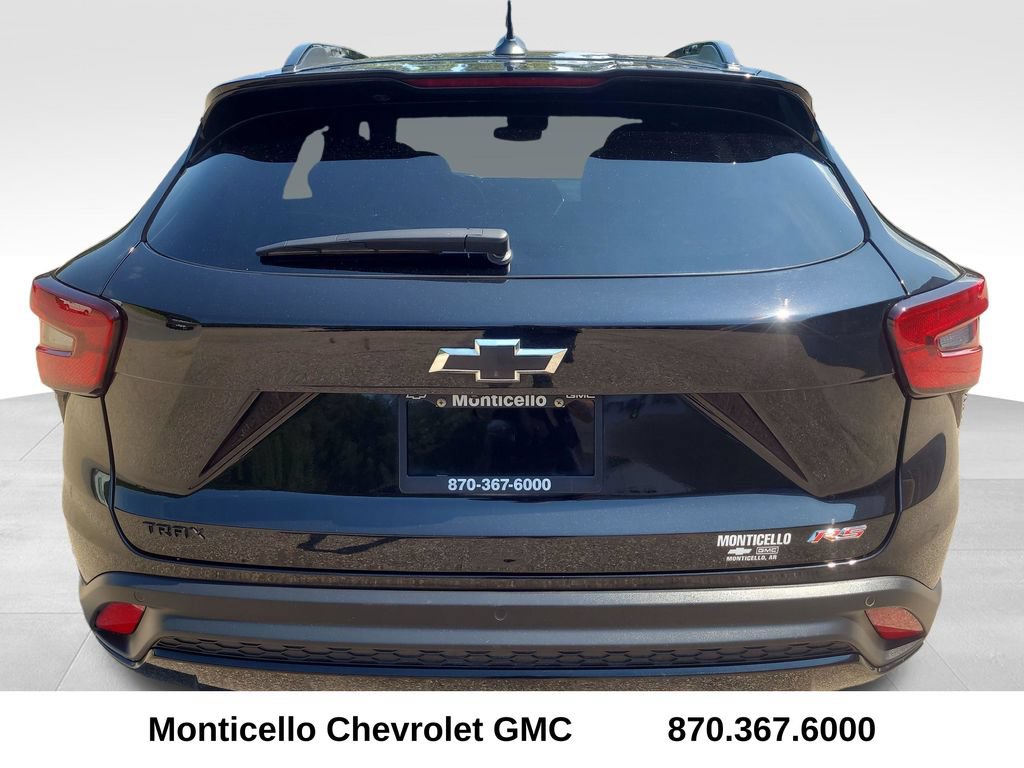 Used 2025 Chevrolet Trax RS w/ Driver Confidence Package FWD image 6
