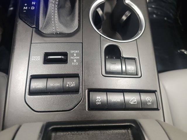 Used 2022 Toyota Highlander XLE image 24