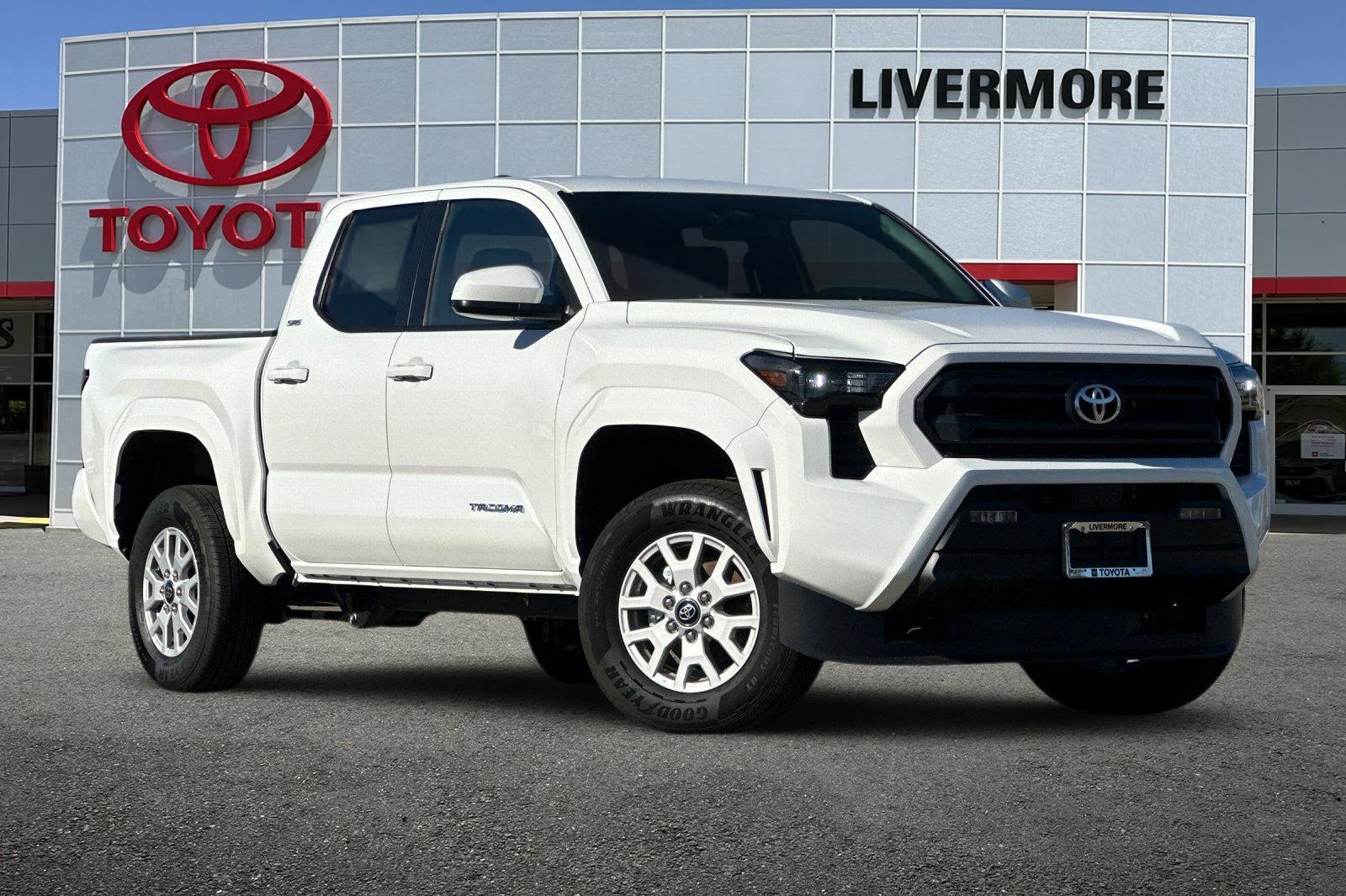 New 2025 Toyota Tacoma SR5 image 2