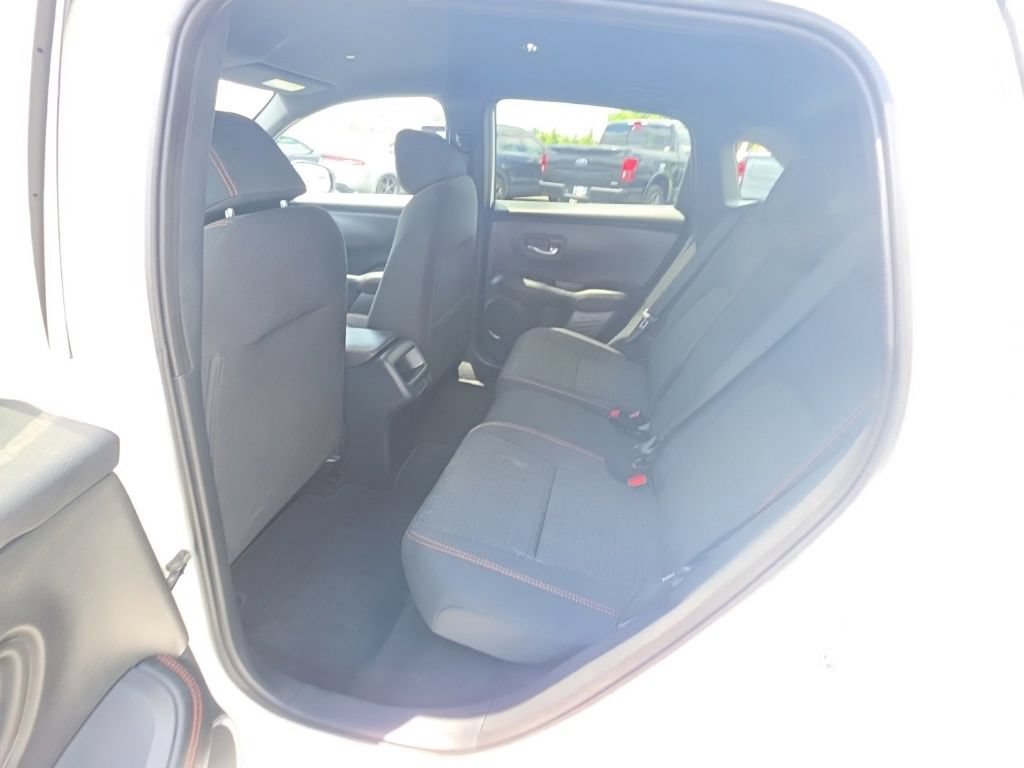 Used 2025 Honda HR-V Sport image 28