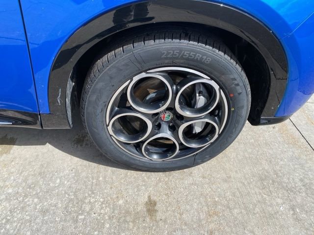 Used 2024 Alfa Romeo Tonale Ti image 14