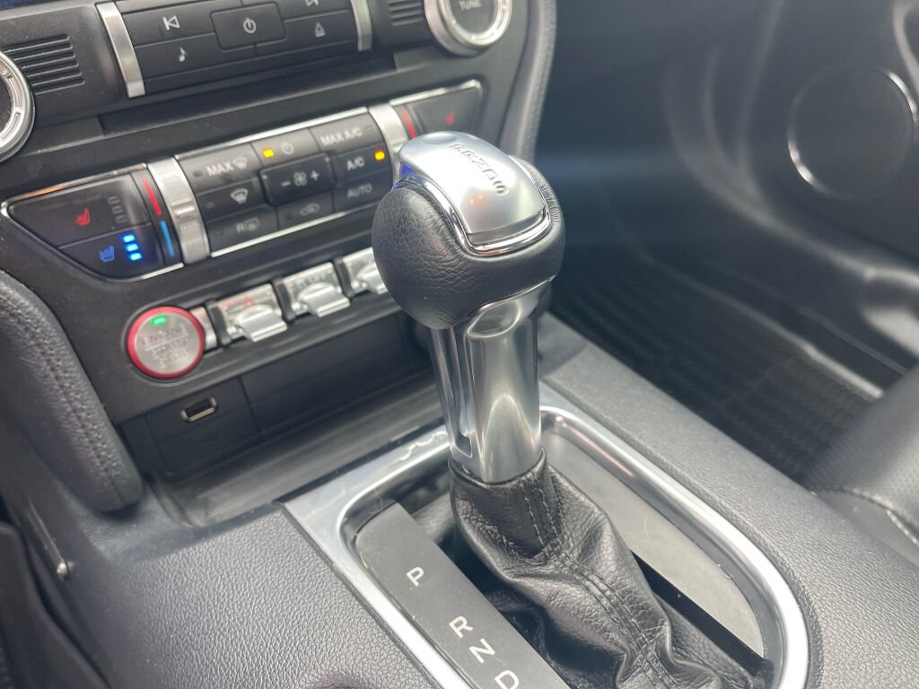 Used 2021 Ford Mustang Premium RWD image 13