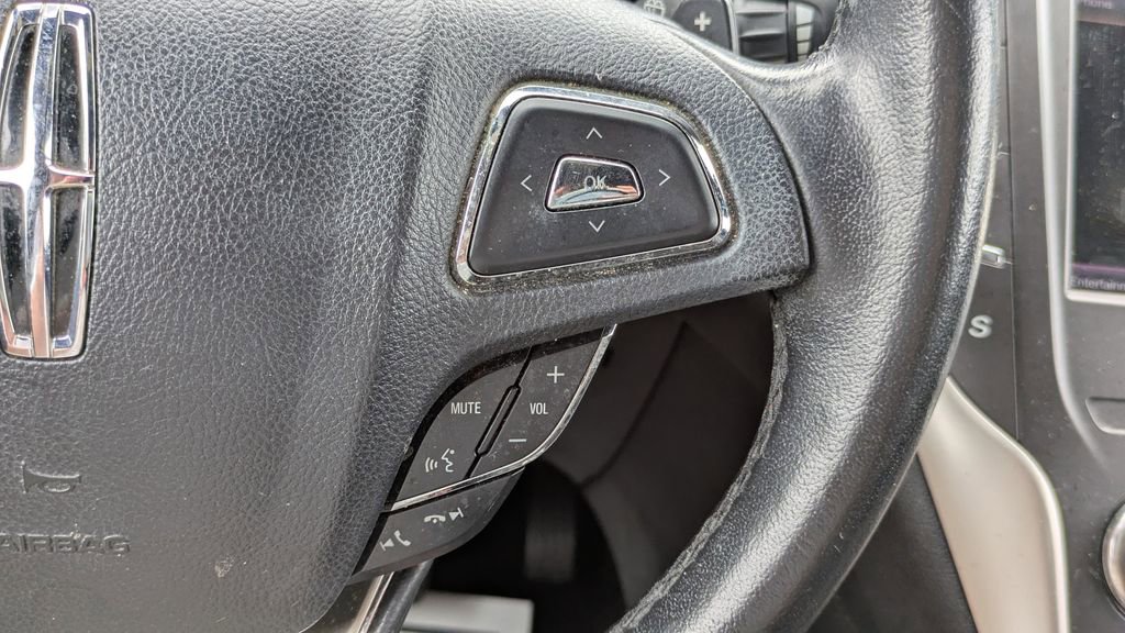 Used 2015 Lincoln MKC FWD image 16