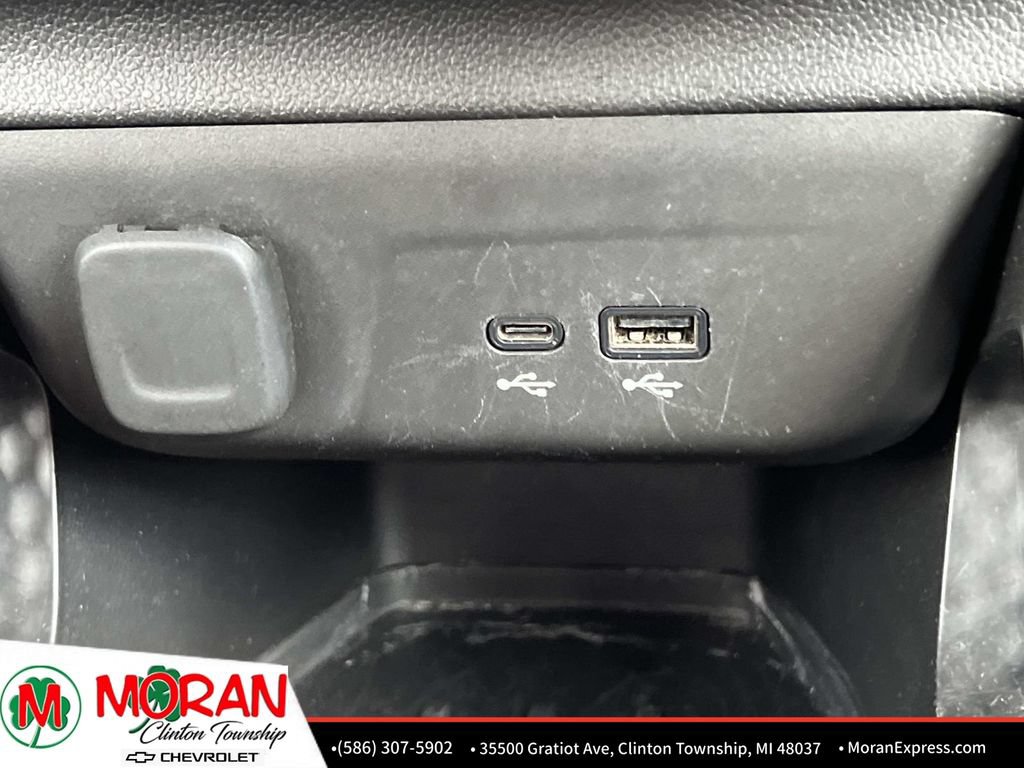 Used 2025 Chevrolet TrailBlazer LT AWD/4WD image 27