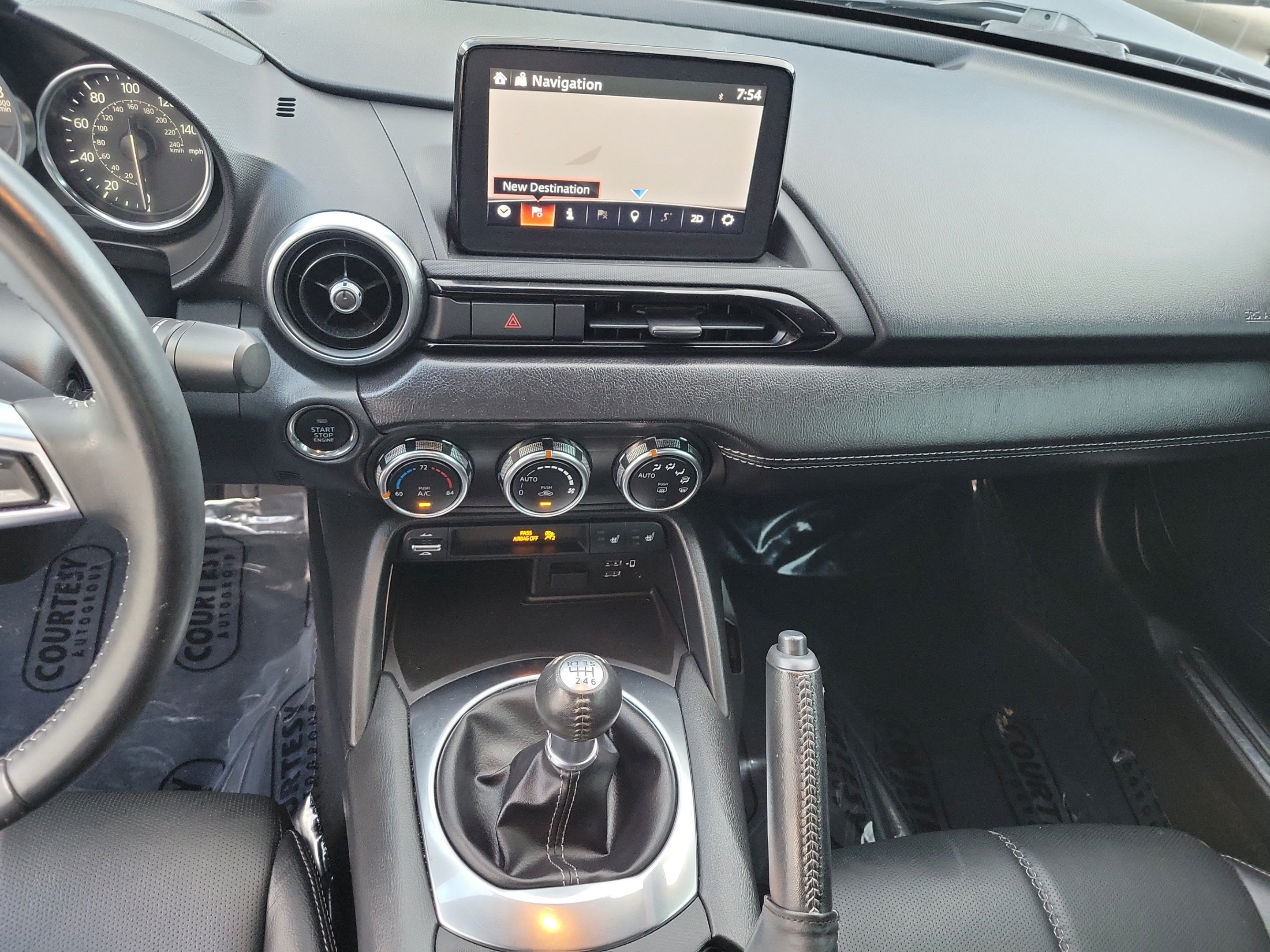 Used 2021 MAZDA MX-5 Miata RF Grand Touring RWD image 12