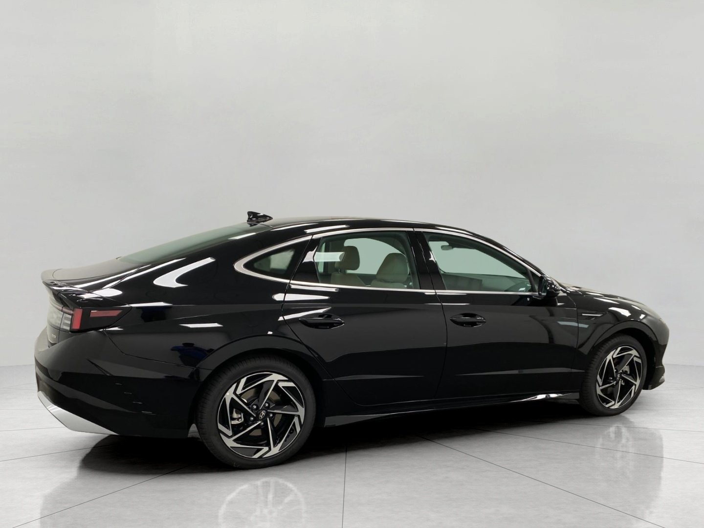 New 2026 Hyundai Sonata SEL AWD/4WD image 2