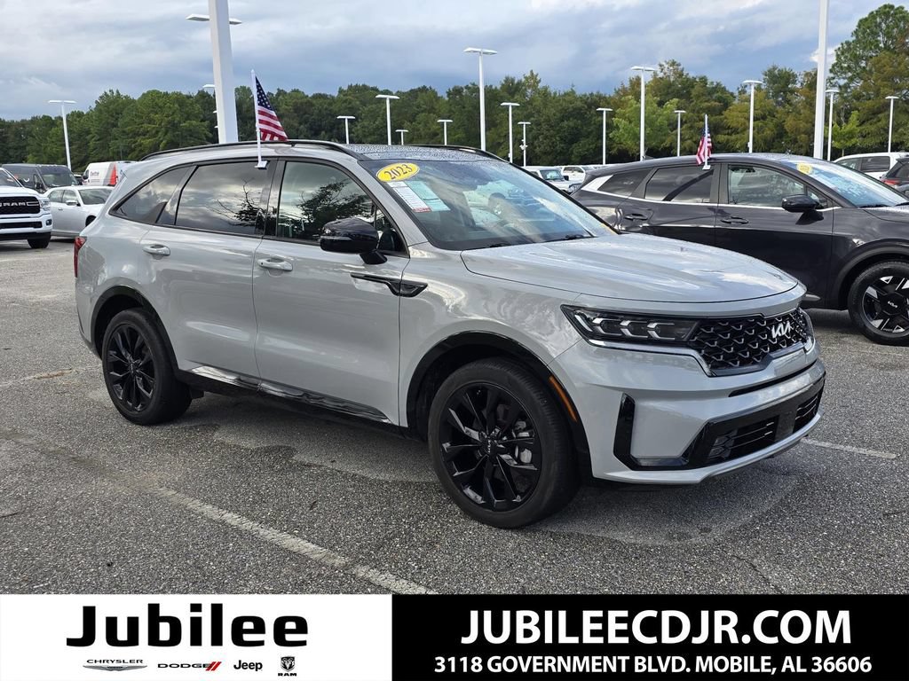 Used 2023 Kia Sorento SX