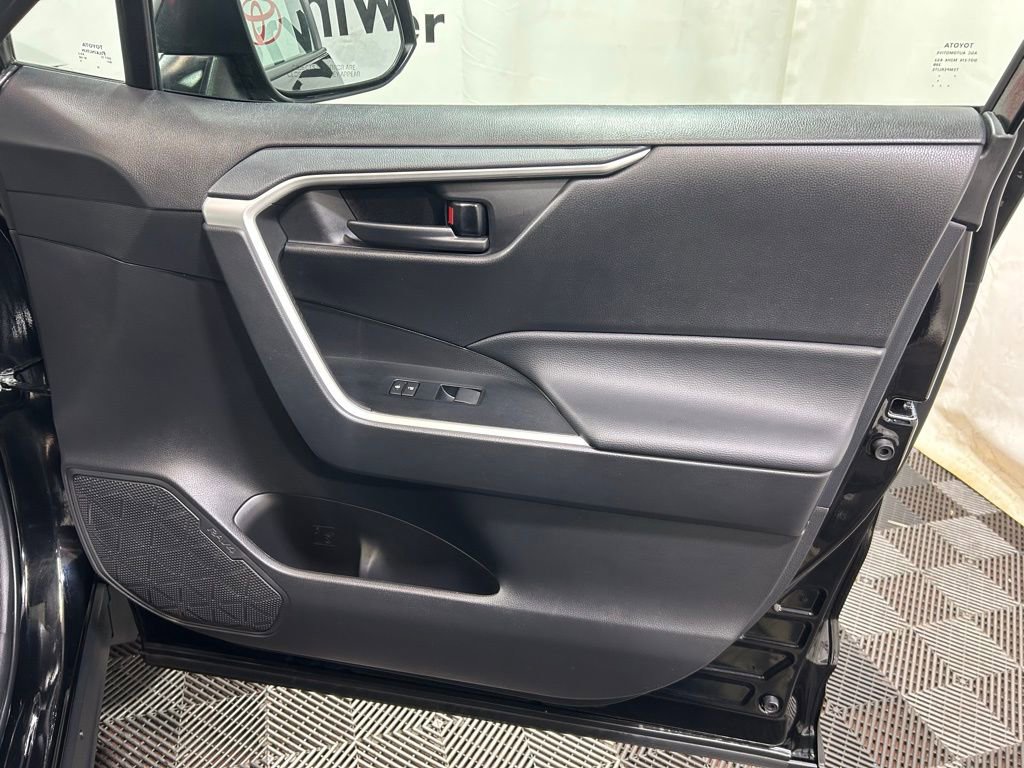 Used 2025 Toyota RAV4 LE image 11