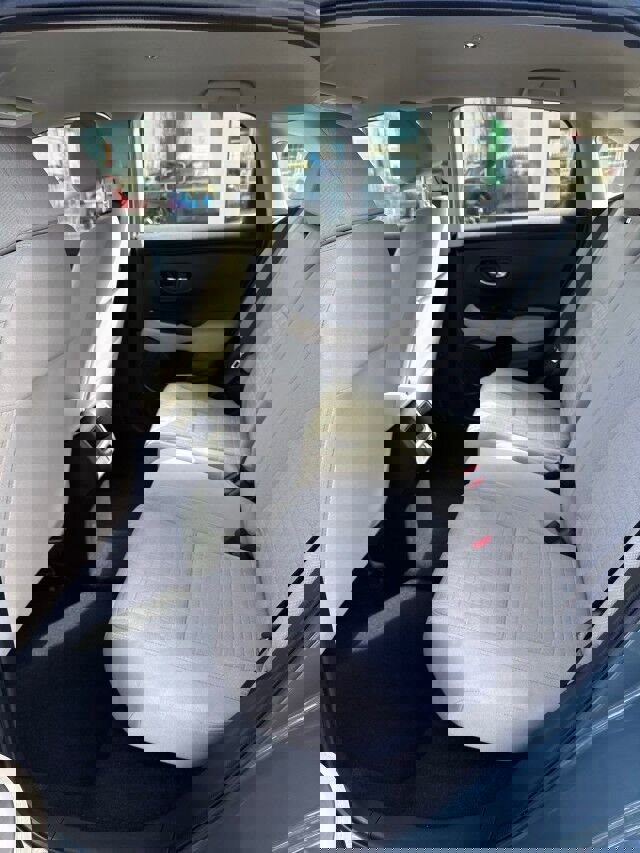 Used 2023 Honda HR-V LX image 12