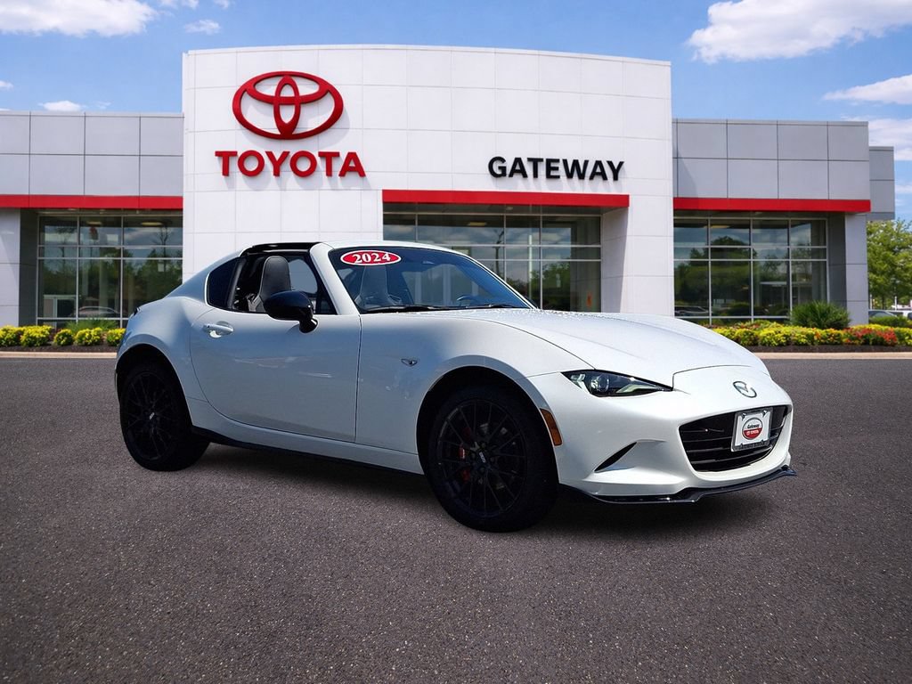 Used 2024 MAZDA MX-5 Miata RF Club RWD image 3