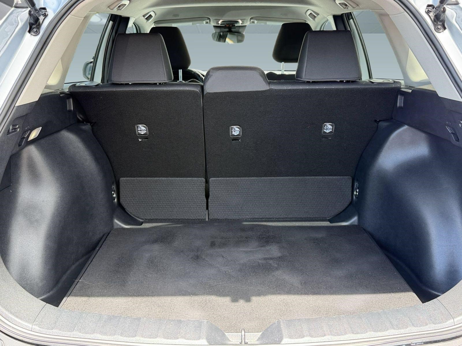 Certified 2025 Toyota Corolla Cross LE FWD image 26