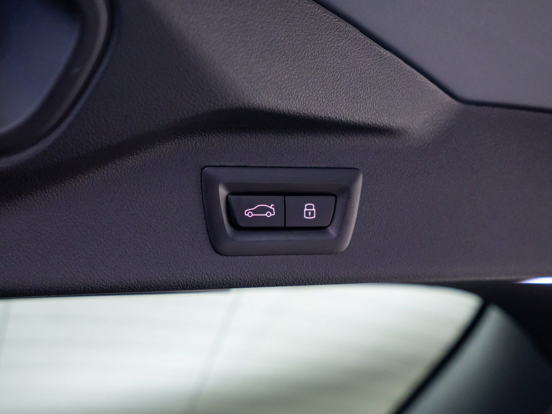 Certified 2024 BMW X7 M60i w/ Executive Package AWD/4WD image 34