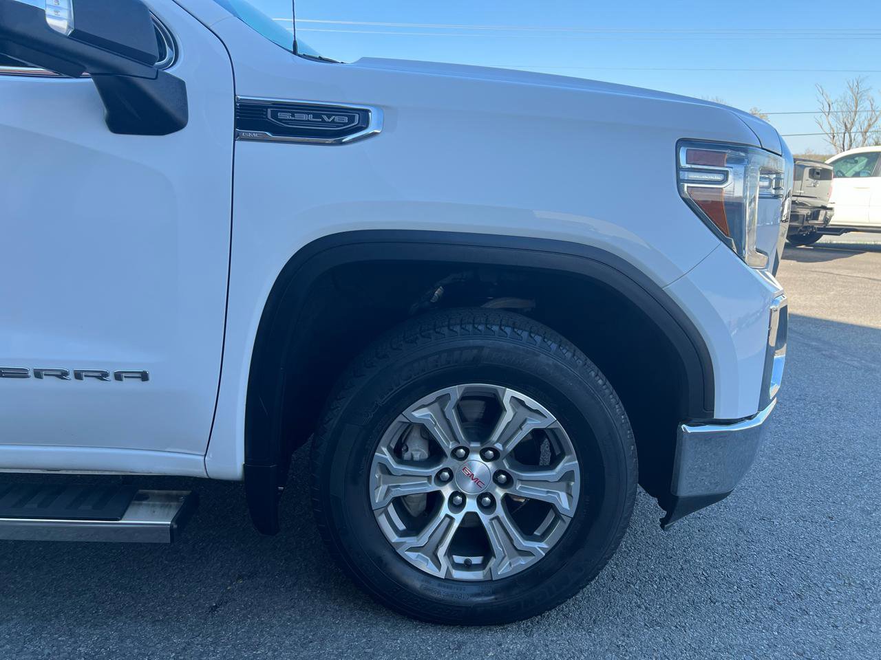 Used 2020 GMC Sierra 1500 SLT image 34