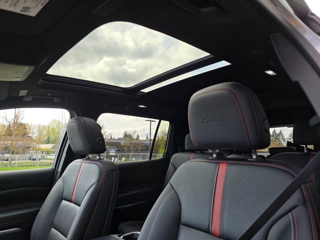 Used 2026 Chevrolet Traverse RS w/ LPO, Floor Liner Package image 24