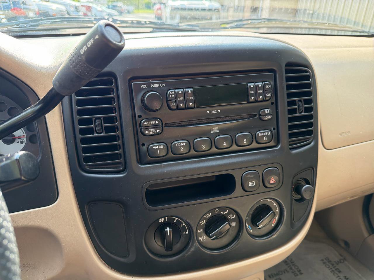 Used 2004 Ford Escape XLS FWD image 44