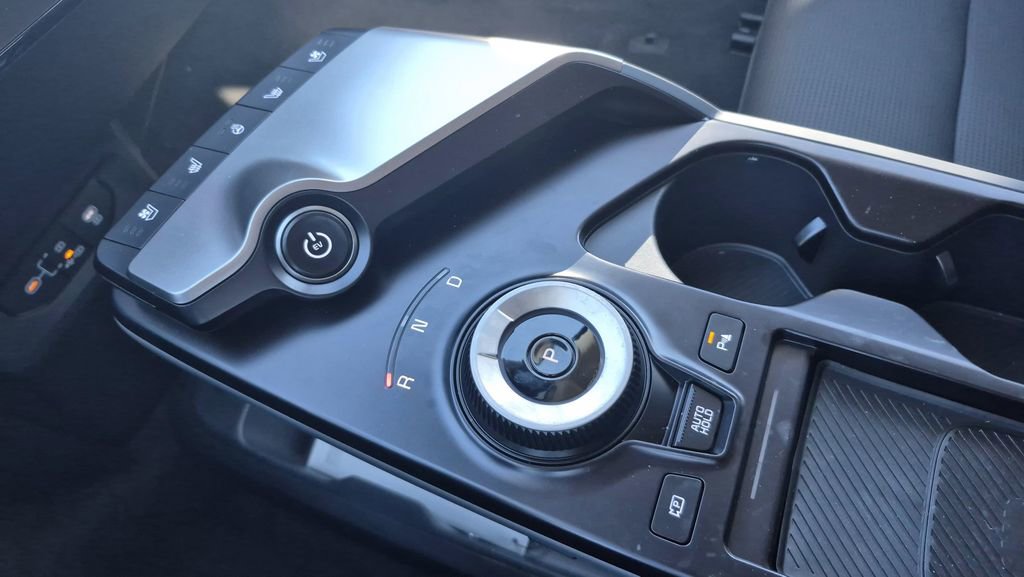 New 2025 Kia EV6 Wind image 24