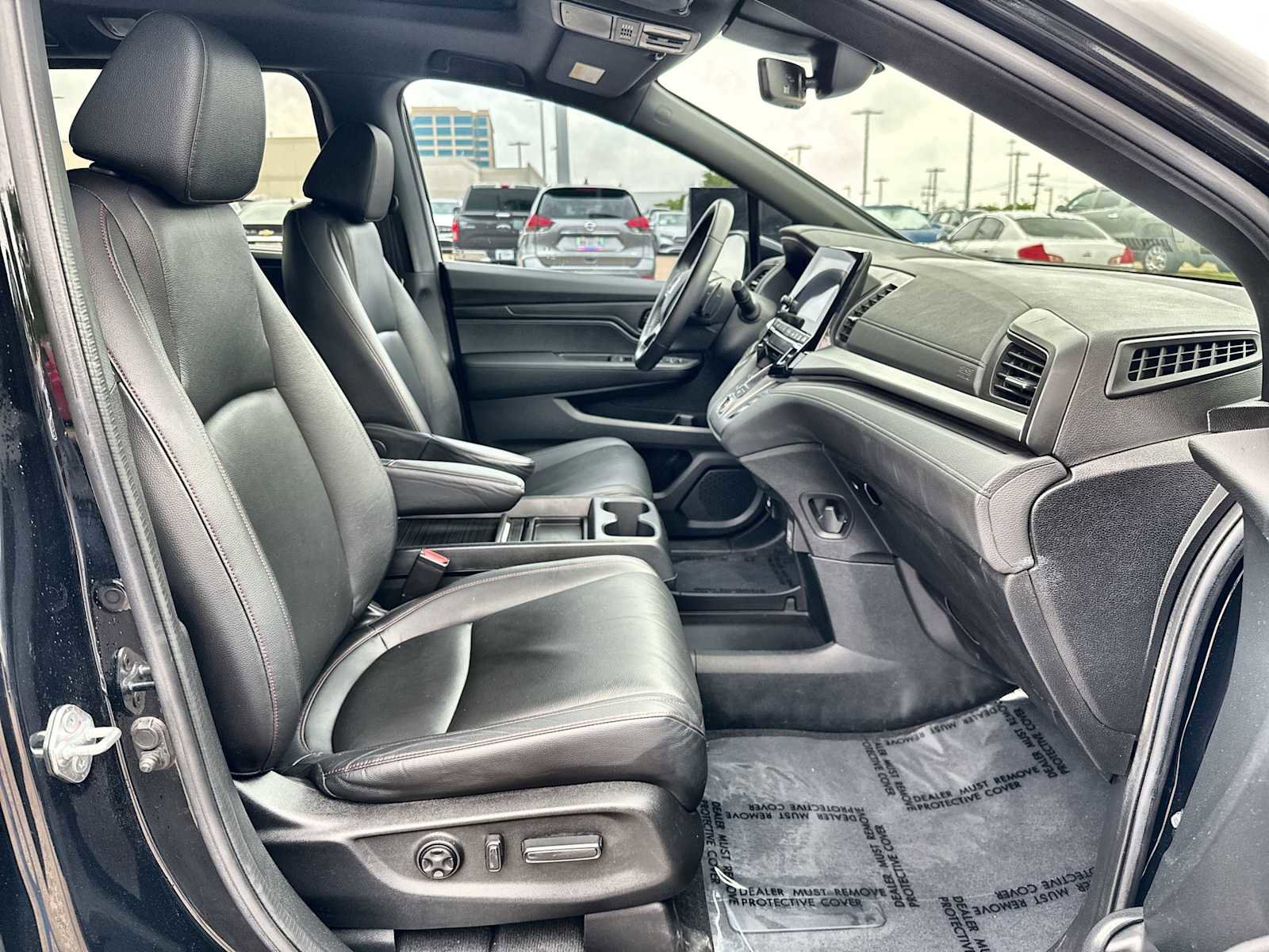 Used 2023 Honda Odyssey Sport image 9
