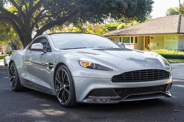 Used 2014 Aston Martin Vanquish Coupe RWD image 12