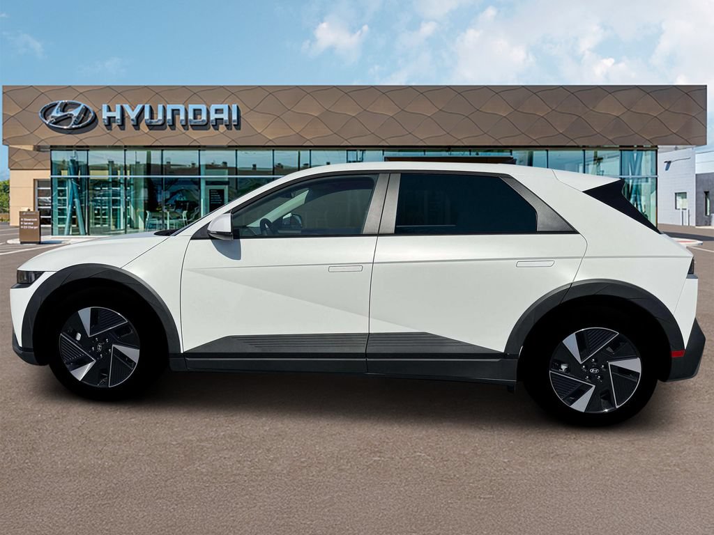 New 2026 Hyundai Ioniq 5 SEL RWD image 3