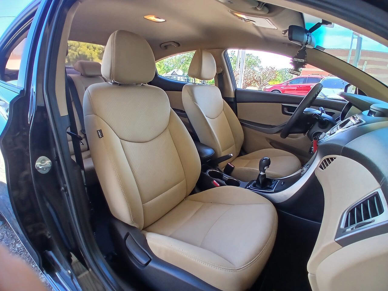 Used 2012 Hyundai Elantra GLS w/ Comfort Pkg 2 FWD image 13